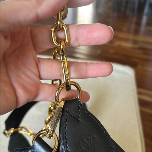 Louis Vuitton over the moon - Picture 3 of 11